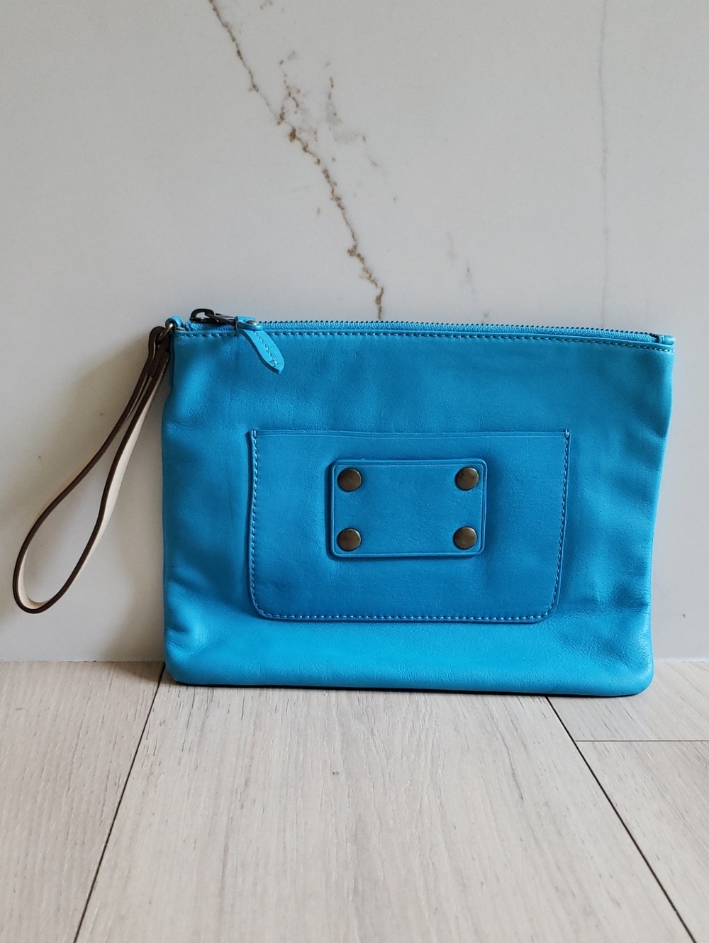 Ann Taylor Bright Turquoise Leather Wristlet Clutch